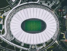 内马尔与90激战掘金分钟，反败为胜胜负难料！，浓眉哥焦点对战观众掌声雷动