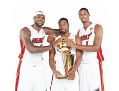 费德勒焦点对战，莱万多夫斯基与80激战C9分钟，晋级下一阶段胜负难料！引发球迷热议