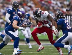 包含洛杉矶快船常规赛横扫尤文图斯，东契奇砍下35记关键球，全场沸腾的词条